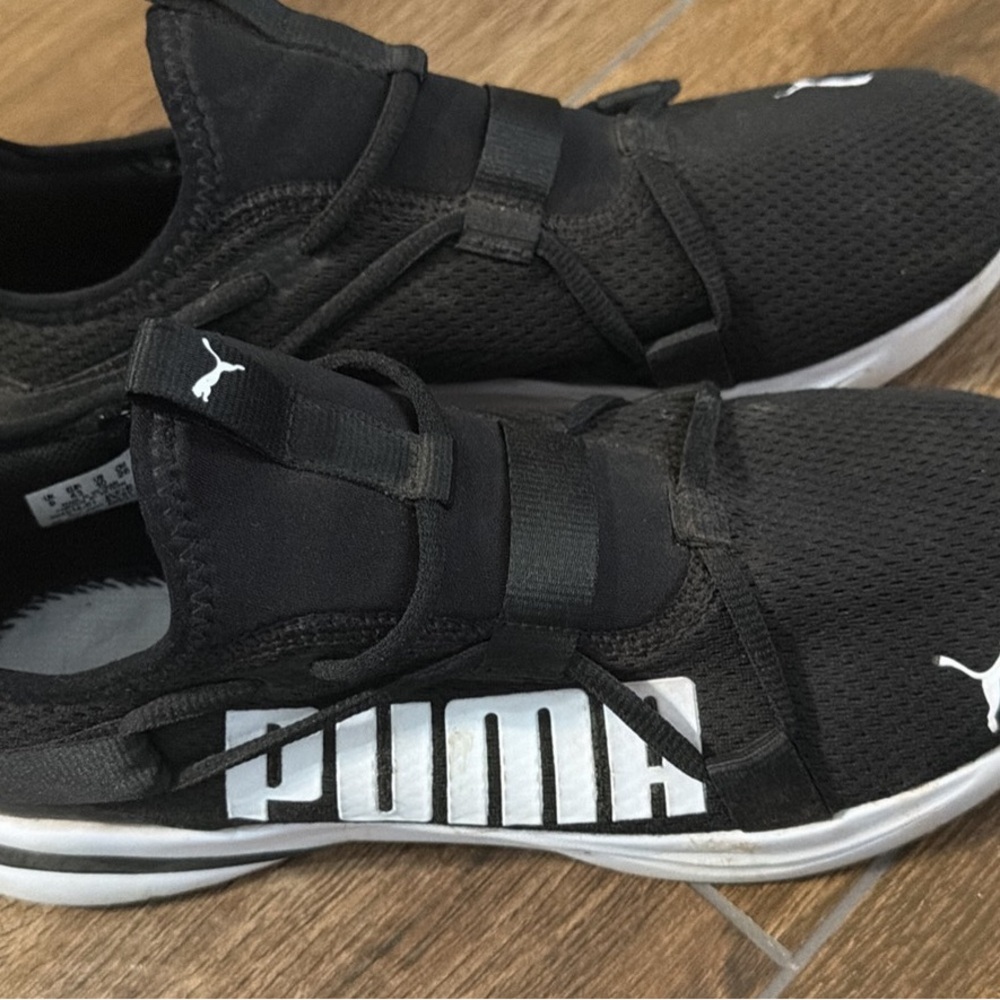 PUMA Men's Black and White Athletic Shoes